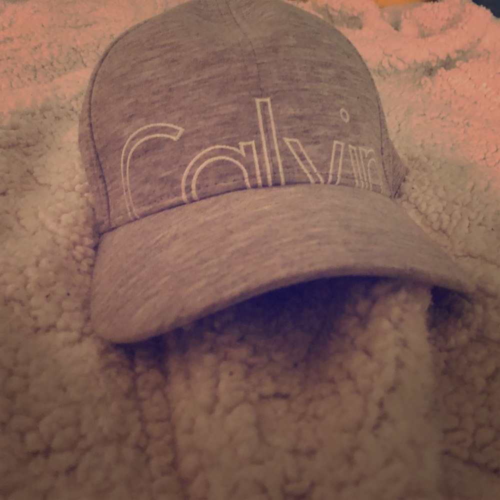 BRAND NEW CALVIN KLEIN HAT!